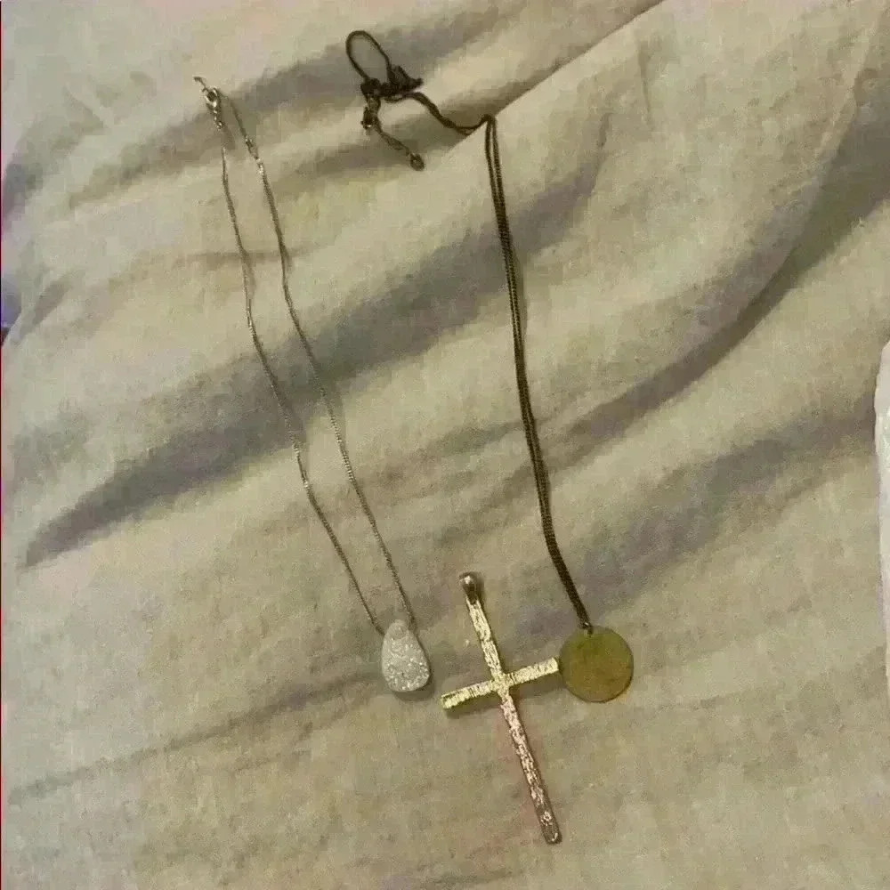 Jewelry - Picture 2 of 5